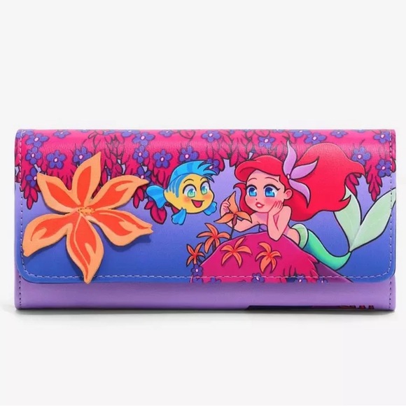 Little mermaid, handbag, and wallet - Picture 6 of 9